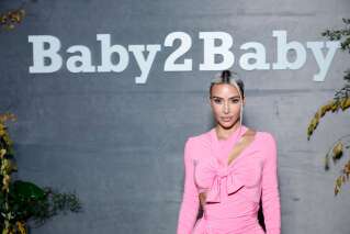 Kim Kardashian « dégoûtée et outragée » par la campagne de Balenciaga pour les fêtes