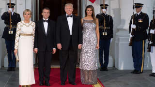 Brigitte et Emmanuel Macron avec Melania et Donald Trump, à la Maison Blanche lors de la première visite d’Etat du président français aux Etats-Unis, le 24 avril 2018
