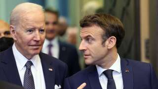Joe Biden et Emmanuel Macron, ici lors d’un sommet de l’Otan à Bruxelles le 24 mars, se retrouvent aux États-Unis cette semaine.