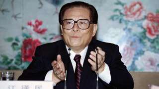L’ex-président chinois Jiang Zemin, ici en septembre 1994 à Pékin, est mort ce 30 novembre à l’âge de 96 ans.
