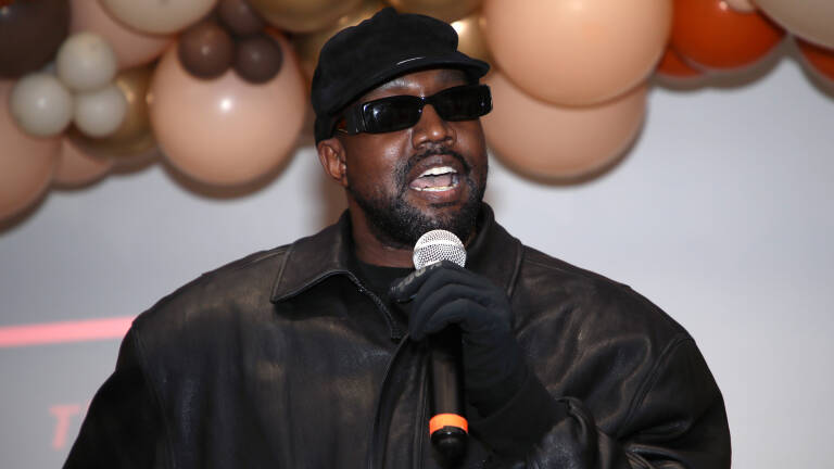 LOS ANGELES, CALIFORNIA - NOVEMBER 24: Kanye West attends the Los Angeles Mission's Annual Thanksgiving event at the Los Angeles Mission on November 24, 2021 in Los Angeles, California. (Photo by David Livingston/Getty Images)