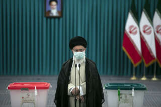 La sœur du plus haut responsable iranien dénonce un régime « despotique »