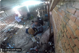 Des migrants gardés dans une cage en Bulgarie ? Les autorités européennes promettent d’enquêter