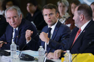Macron ne lâche pas son CNR, malgré les doutes et le manque de « sang sur les murs »