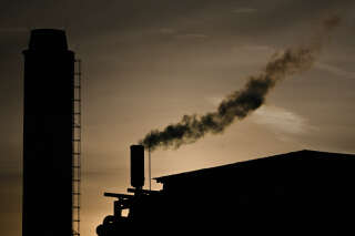 L’UE se met d’accord pour mettre fin aux « droits à polluer » gratuits des industriels