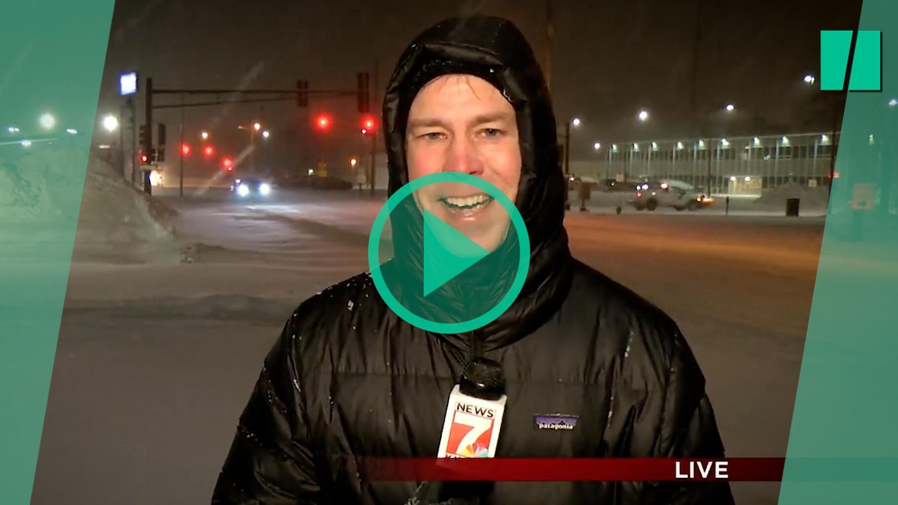 This journalist’s moaning in the middle of the storm in the US is going viral