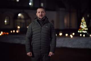 Les fêtes de Noël ont un « goût amer » pour les Ukrainiens, déclare Zelensky dans ses vœux