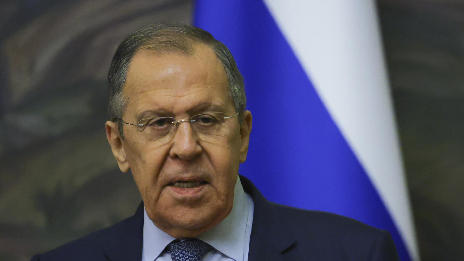 Lavrov avverte che l’Ucraina deve accettare i termini russi o “i militari decideranno”
