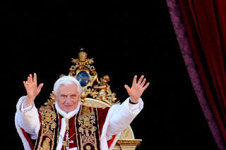 Pour les funérailles d’un ex-pape, le Vatican en terre inconnue