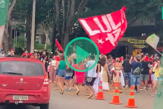 À Brasilia, une vague rouge déferle pour l’investiture de Lula