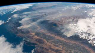 Selon les projections des experts de l’ONU, le trou de la couche d’ozone pourrait se résorber d’ici quatre décennies. Photo d’illustration de la Terre prise depuis la station spatiale internationale en août 2018.