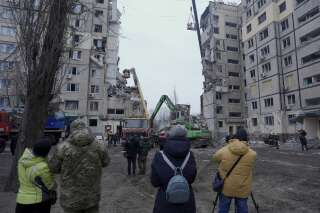 Le Kremlin nie être responsable du bombardement à Dnipro qui a fait au moins 40 morts 