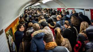 Alors que la journée de mobilisation contre la réforme des retraites du jeudi 19 janvier se profile, la RATP et la SNCF ont publié leurs prévisions de trafic. Avec la perspective d’une journée très difficile pour les usagers (photo d’illustration prise lors des grèves de décembre 2019 à Châtelet-les-Halles).