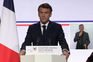 Macron laisse le gouvernement et le Parlement « travailler » la réforme des retraites