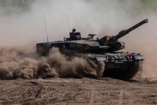 Pourquoi la Pologne doit demander l’accord de l’Allemagne pour livrer ses chars Leopard à l’Ukraine