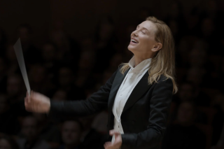 Le nouveau film de Cate Blanchett ne plaît pas du tout à cette cheffe d’orchestre qui s’y est reconnue