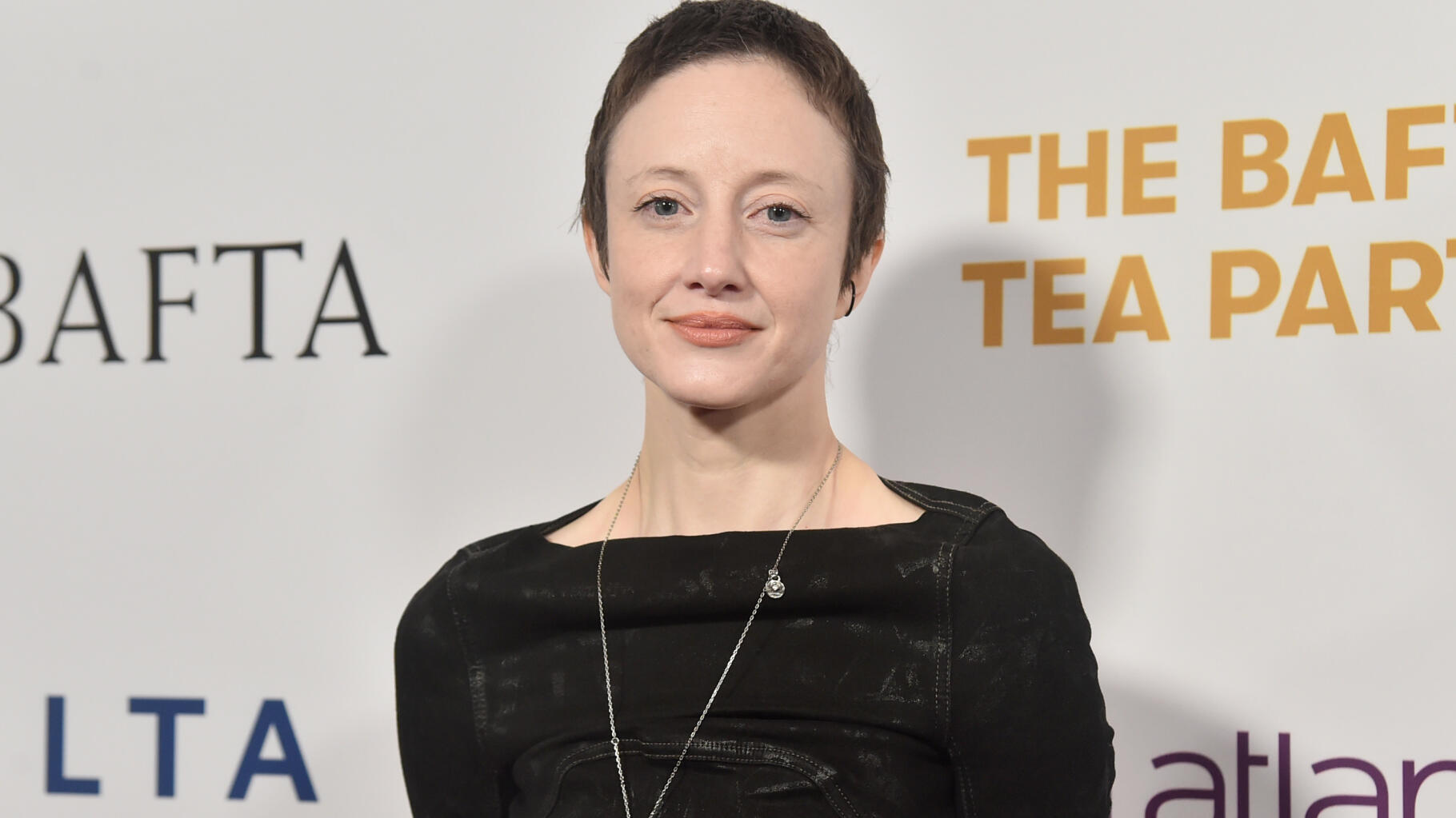 Aux Oscars 2023, Andrea Riseborough toujours en lice, malgré la polémique
