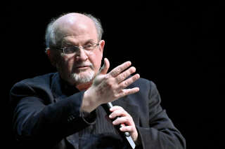 Salman Rushdie ne fera pas la promotion de son prochain livre « Victory City »