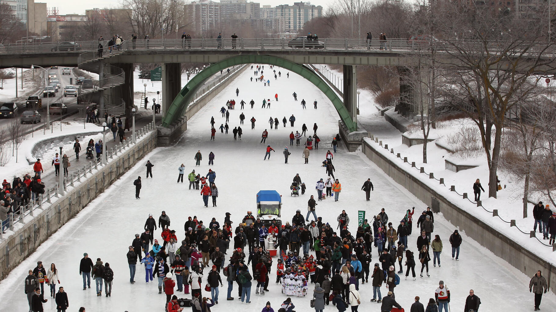 À cause d’un hiver trop doux, la plus grande patinoire du monde bat un triste record
