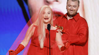 LOS ANGELES, CALIFORNIA - FEBRUARY 05:(L-R) Kim Petras and Sam Smith accept the Best Pop Duo/Group Performance award for “Unholy” onstage during the 65th GRAMMY Awards at Crypto.com Arena on February 05, 2023 in Los Angeles, California. (Photo by Kevin Winter/Getty Images for The Recording Academy )