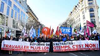 Le 7 février 2023, les leaders des organisations syndicales ouvrent le cortège de la troisième journée de mobilisation contre la réforme des retraites à Paris.