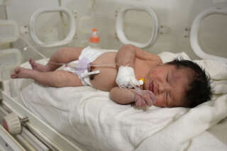 Le sort de ce bébé miraculé, né le jour du séisme en Syrie, a ému le monde entier