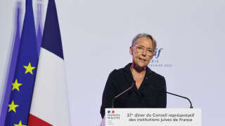 La Première ministre Elisabeth Borne lors du 37e dîner annuel du Conseil représentatif des institutions juives de France (CRIF) à Paris, le 13 février 2023.
