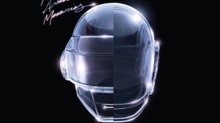 À l’occasion des 10 ans de son ultime album « Random Access Memories », le groupe Daft Punk annonce la sortie d’une réédition pour le 12 mai.