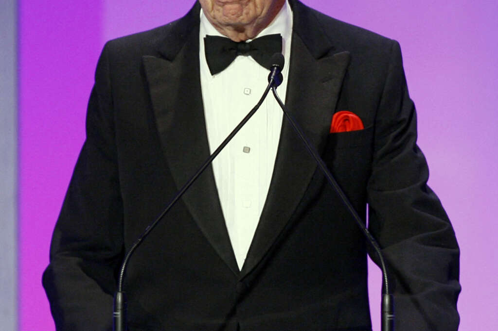 24 février <br  /></noscript>
Walter Mirisch <br />
Le producteur américain Walter Mirisch, connu pour « West Side Story » ou « Certains l’aiment chaud », est mort à l’âge de 101 ans, a annoncé l’Académie des Oscars.”/></div><figcaption class=