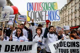 Alors qu’il dure déjà depuis des mois, le conflit entre les médecins libéraux et l’Assurance maladie est enlisé (photo prise le 5 janvier à l’occasion d’une manifestation de généralistes à Paris).
