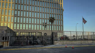 View of the US embassy in Havana, taken on January 4, 2023. - Five years after it was closed due to mysterious 