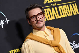 LOS ANGELES, CALIFORNIA - FEBRUARY 28: Pedro Pascal attends the Los Angeles Premiere of Disney+ 