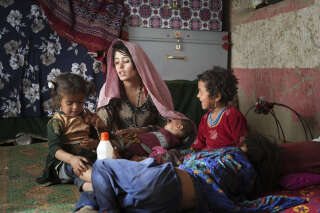 « Afghanes », un documentaire pour donner la parole aux femmes « effacées » par le régime taliban