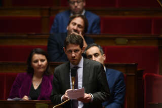 Member of the left-wing coalition NUPES (Nouvelle Union Populaire Ecologique et Sociale - New People's Ecologic and Social Union) and Europe-Ecologie-Les Verts (EELV) MP Jeremie Iordanoff speaks during a session of questions to the government at The National Assembly in Paris on November 15, 2022. (Photo by Christophe ARCHAMBAULT / AFP)