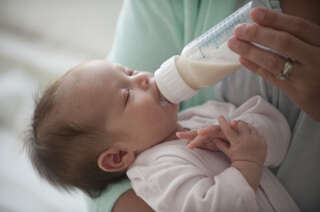 Le prix des boîts de laits infantiles a augmenté de 11 à 33 % en deux ans dans les supermarchés français.