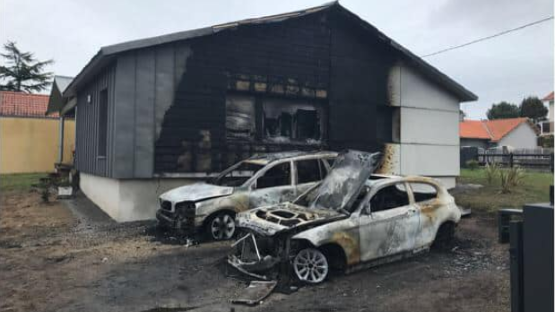 À Saint-Brévin, la maison du maire incendiée après des menaces contre un projet de centre de migrants