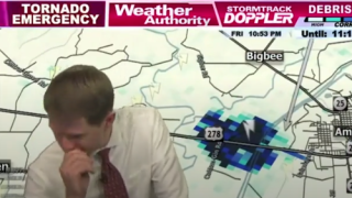 Dans son bulletin météo ce vendredi 24 mars, le météorologue en chef de la chaîne locale WTVA, Matt Laubhan, s’est mis à prier pour les habitants d’Amory, dans le Mississippi.