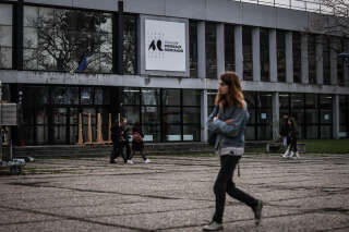 This photograph taken on January 12, 2023 shows students on the campus of the Bordeaux-Montaigne University in Pessac, near Bordeaux, southwestern France. - Bordeaux University's medical centre has seen its number of student consultations double, from 2,440 in 2021 to 4,880 in 2022, reports Head of Student Life, Kevin Dagneau. 