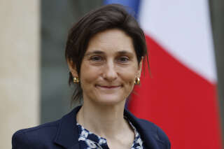 French Sports Minister Amelie Oudea-Castera leaves the Elysee palace after the weekly cabinet meeting in Paris, on March 22, 2023. - The French government under President Emmanuel Macron on March 20, 2023 survived two no-confidence motions in parliament, but still faced intense pressure over its handling of a controversial pensions reform. (Photo by Ludovic MARIN / AFP)