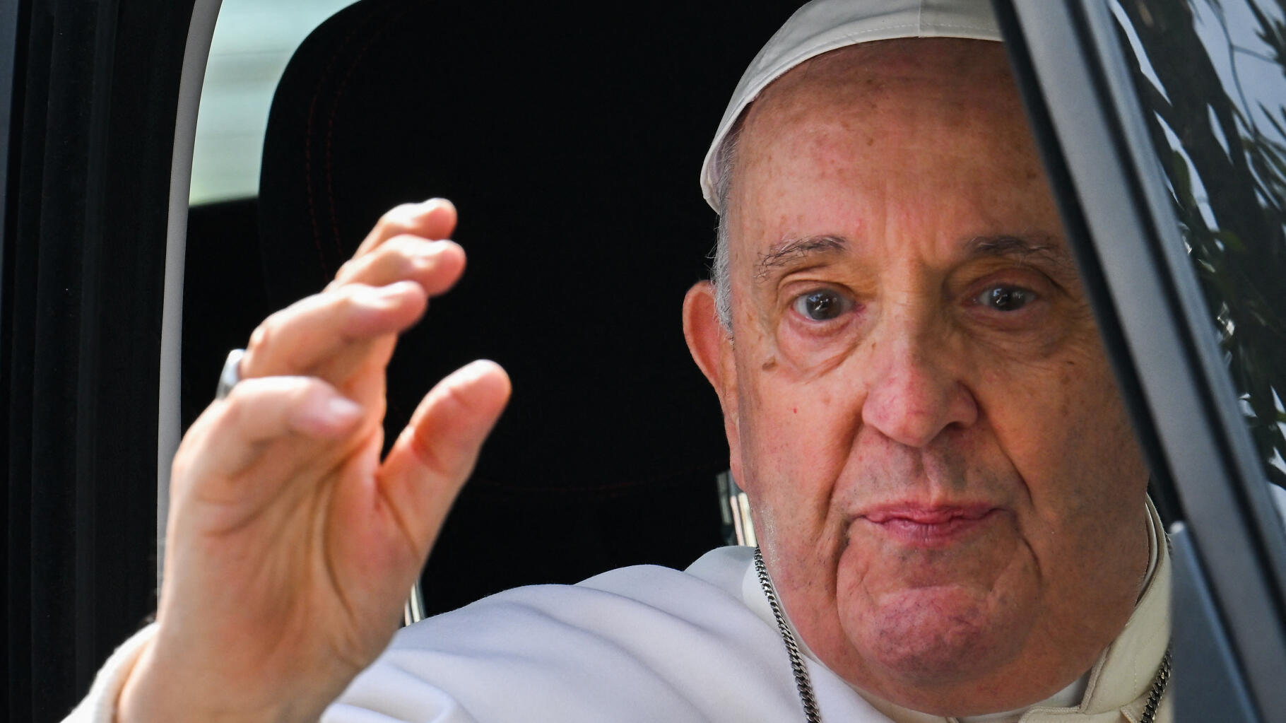 Die rechtzeitige Entlassung von Papst Franziskus aus dem Krankenhaus für Millionen von Katholiken