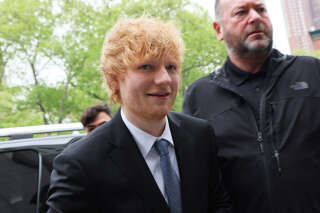 À son procès, Ed Sheeran joue de la guitare et fait frémir ses fans