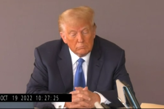 « Menteuse », « malade » : la vidéo de l’audition de Trump avant son procès pour viol dévoilée