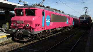  Pour le premier anniversaire du réseau « Ouigo-Train Classique », la SNCF va mettre en vente ce mardi 23 mai 10 000 billets de trains Ouigo à un euro. (Photo : Un ancien train Corail utilisé pour la nouvelle offre low cost « Ouigo Train Classique »)