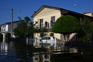 Emmanuel Macron annonce l’envoi de renforts pour les victimes des inondations en Italie 