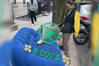 Ce canapé à 8000 dollars trouvé à New York dans la rue enflamme les débats