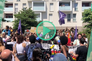 À Saint-Denis, des milliers de personnes rassemblées pour la « Pride des banlieues »