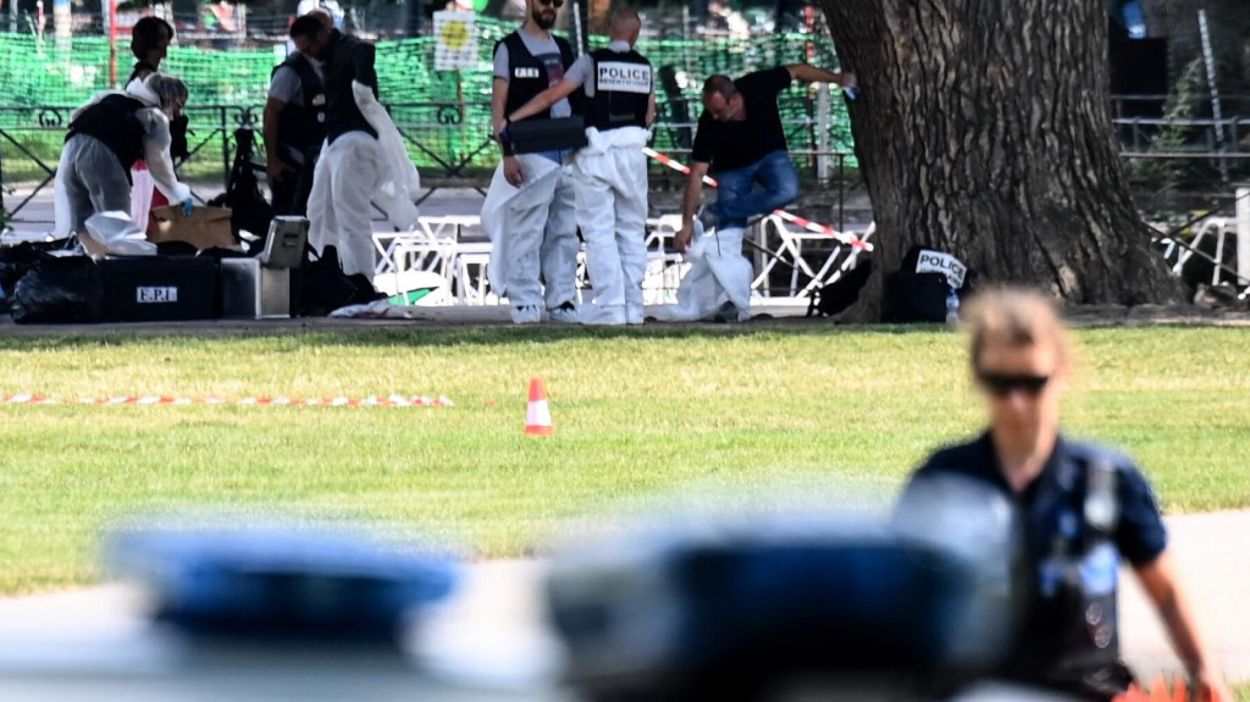 « Un courage qui suscite le respect » : Le « héros aux sacs à dos » salué après l’attaque d’Annecy