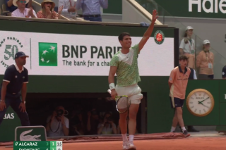 Même Djokovic a salué ce coup monumental d’Alcaraz à Roland-Garros