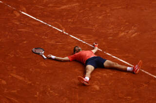 Djokovic remporte Roland-Garros et s’offre un nouveau record