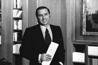 Silvio Berlusconi, photographié ici en avril 1977 quelques mois avant d’être fait Chevalier de l’ordre du travail, alors qu’il n’était encore qu’un jeune entrepreneur italien à succès.